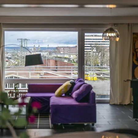 Pop Art Loft Ueber Den Daechern Von Koblenz Koblenz  Exterior photo